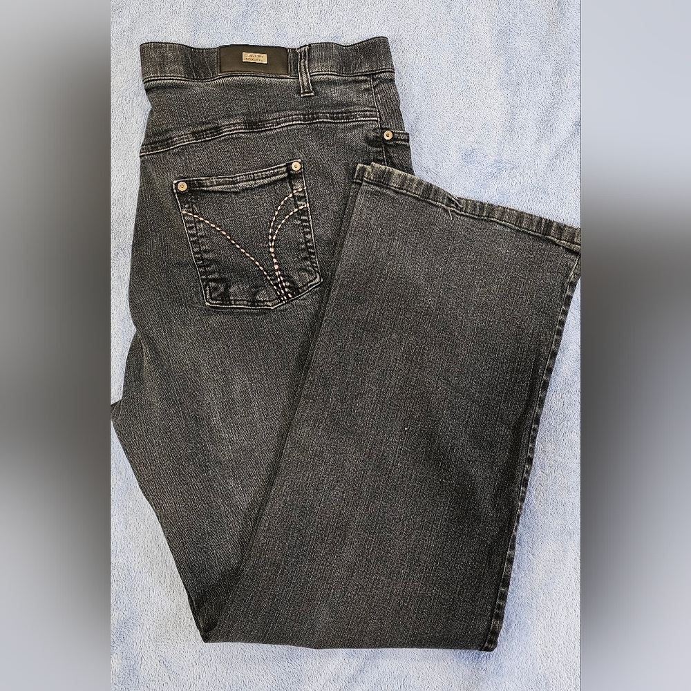 Simon Chang Black Jeans – Size 20